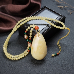 带皮白蜜水滴吊坠