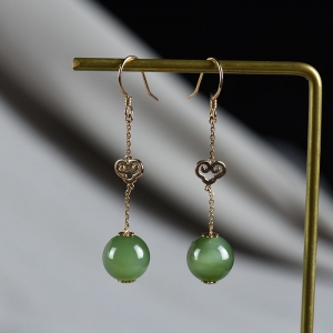 18K山料和田碧玉猫眼如意耳坠