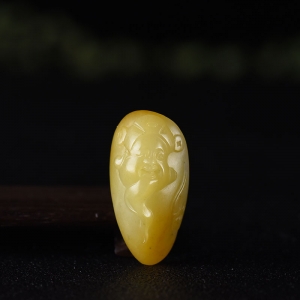 籽料和田玉黄沁财神吊坠