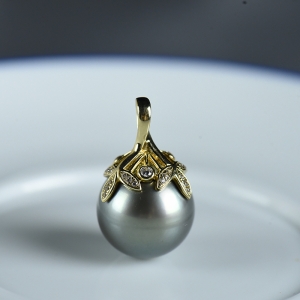 14K海水黑色珍珠吊坠