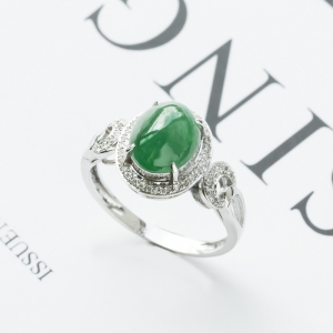 18K糯冰种翠绿翡翠戒指