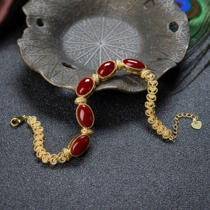 18K阿卡牛血红珊瑚手链