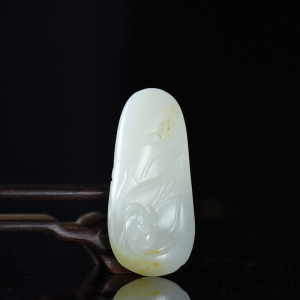 籽料和田白玉幽莲吊坠