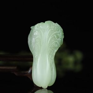 山料和田玉翠青白菜吊坠