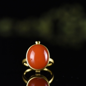 18K柿子红南红戒指