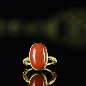 18K柿子红南红戒指