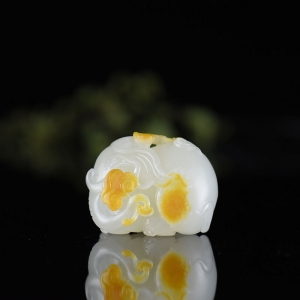 籽料和田白玉吉祥如意吊坠