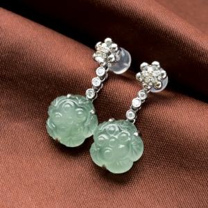 18K冰种晴水翡翠莲蓬耳坠