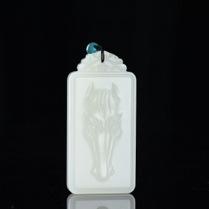 籽料和田白玉午马吊坠