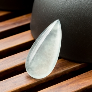 冰种翡翠水滴戒面