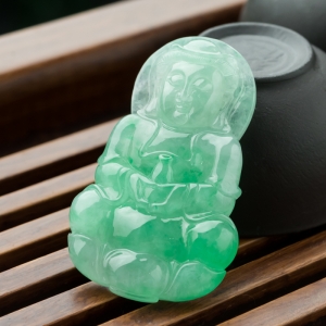 糯冰种飘翠翡翠观音吊坠