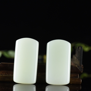 籽料和田白玉无事牌对牌吊坠（二件）