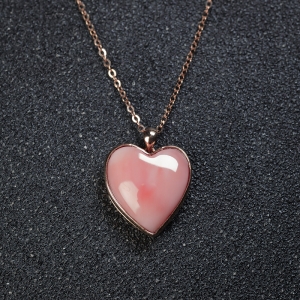 18K深水珊瑚心形吊坠