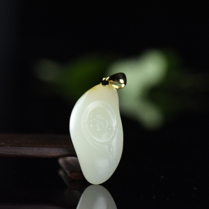 18K籽料和田白玉弥勒佛吊坠