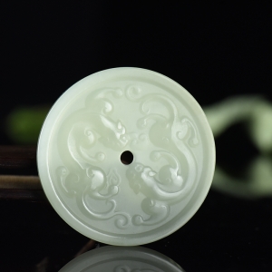 山料和田白玉守护平安扣吊坠