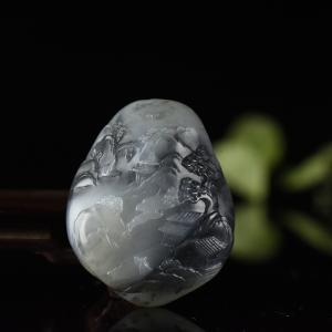 籽料和田玉青花人间仙境吊坠