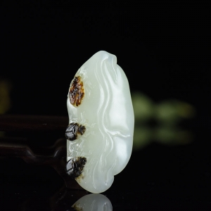 籽料和田白玉福豆吊坠