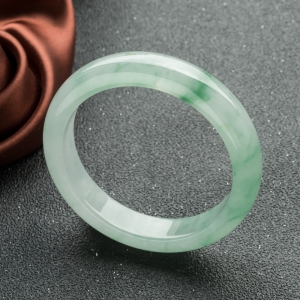 58mm糯冰种飘翠翡翠平安镯