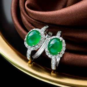 18K冰种阳绿翡翠耳钉