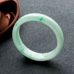 62mm糯冰种飘翠翡翠平安镯