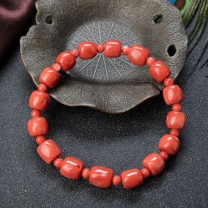 MOMO珊瑚桶珠单圈手串