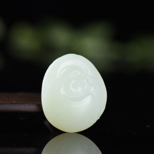 籽料和田白玉弥勒佛吊坠