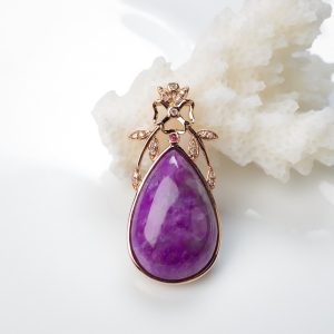 18K舒俱来水滴吊坠