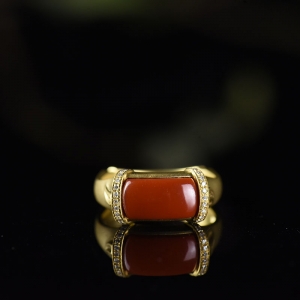 18K柿子红南红节节高戒指