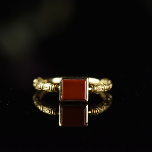 18K柿子红南红降魔戒指