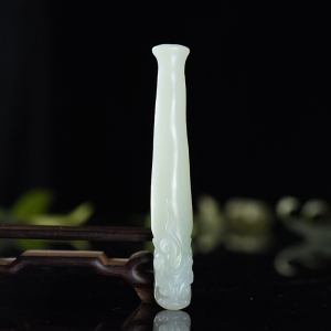 籽料和田白玉守护烟嘴