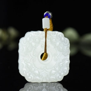 山料和田羊脂白玉守护平安扣吊坠