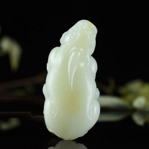 山流水料和田白玉貔貅吊坠
