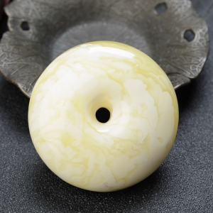 白花蜜蜡平安扣吊坠