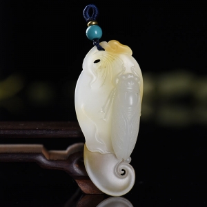 籽料和田白玉一夜成名吊坠