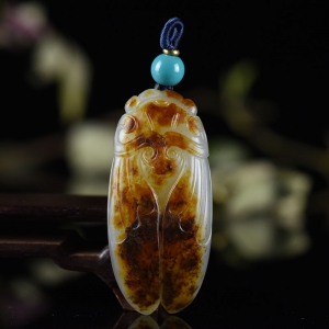 籽料和田白玉一鸣惊人吊坠