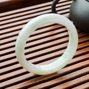 57mm糯冰种飘翠翡翠平安镯