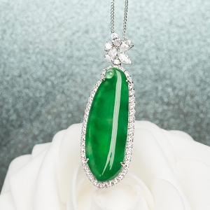 18K冰种阳绿翡翠吊坠