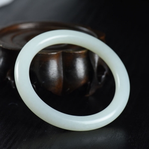 58mm山流水料和田白玉圆镯