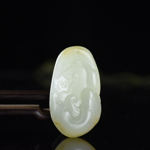 籽料和田白玉一路如意吊坠