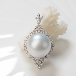 18K海水白色珍珠吊坠