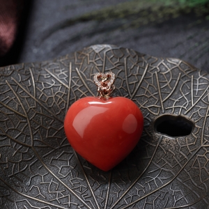 18K沙丁珊瑚心形吊坠