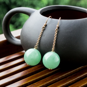 18K糯冰种浅绿翡翠耳坠