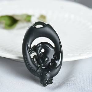 山料和田青玉马到成功吊坠