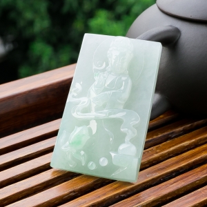糯冰种飘翠翡翠观音吊坠