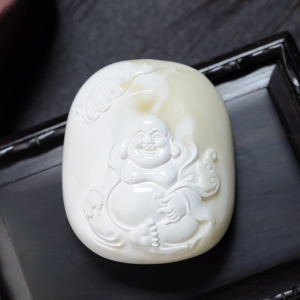 俏色白蜜弥勒佛吊坠