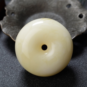 白花蜜蜡平安扣吊坠