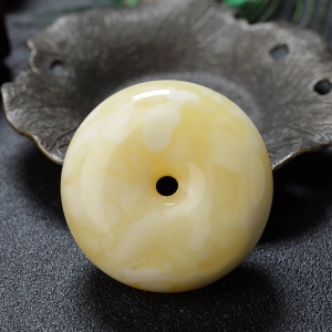 白花蜜蜡平安扣吊坠