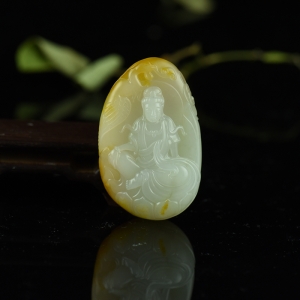籽料和田白玉观音吊坠