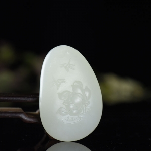 山料和田白玉蝶恋花吊坠