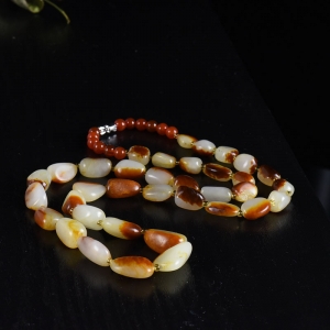 山流水料和田玉原石塔链